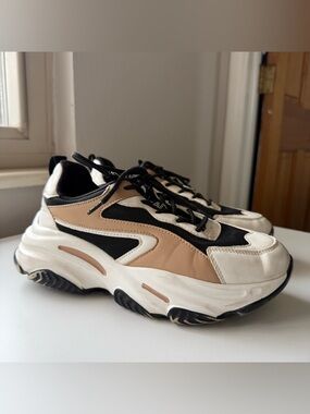 Steve Madden Brown White & Black Women's Possession Chunky Sneakers Size 7